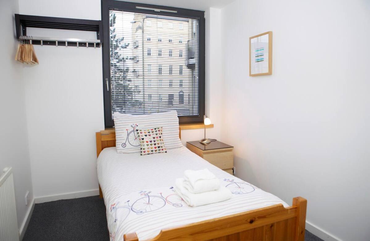 Joivy Inviting Flat With Parking In Canonmills Edinburgh Exterior photo